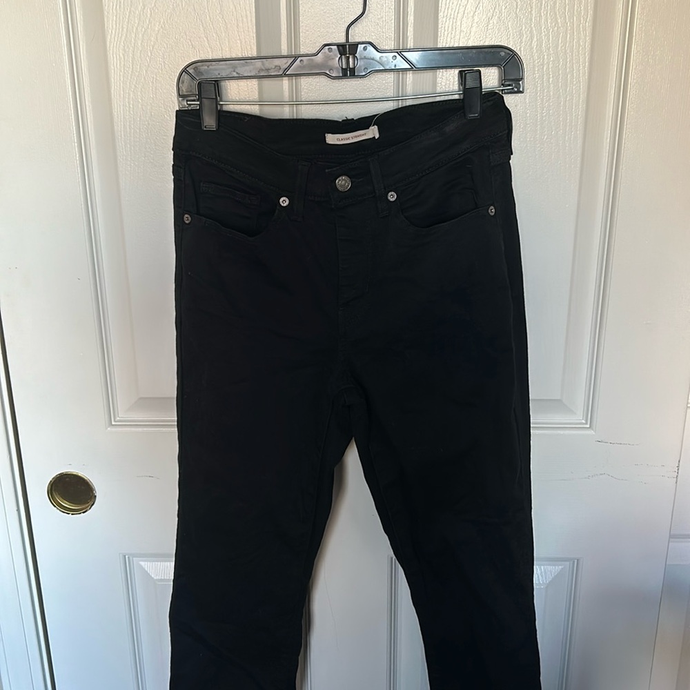 Levis Straight Jeans